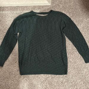 American Eagle Green knit sweater
